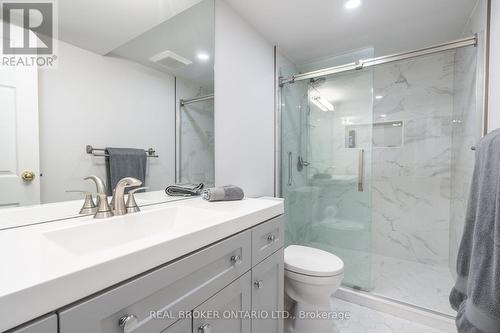 1561 Newlands Crescent, Burlington, ON - Indoor Photo Showing Bathroom