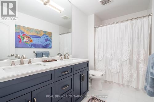 1561 Newlands Crescent, Burlington, ON - Indoor Photo Showing Bathroom