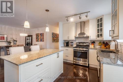 1561 Newlands Crescent, Burlington, ON - Indoor Photo Showing Kitchen