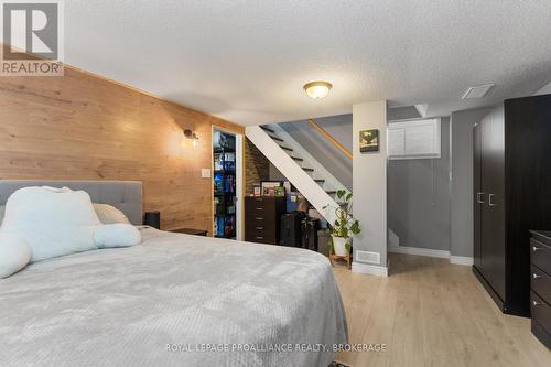 889 Warburton Crescent, Kingston (East Gardiners Rd), ON - Indoor Photo Showing Bedroom