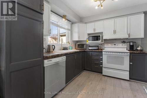 889 Warburton Crescent, Kingston (East Gardiners Rd), ON - Indoor Photo Showing Kitchen