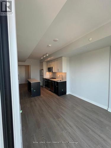 205 - 201 Brock Street S, Whitby, ON - Indoor Photo Showing Kitchen