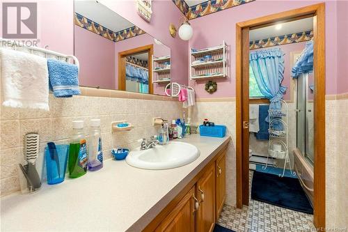 4 Charles Crescent, Rothesay, NB - Indoor Photo Showing Bathroom