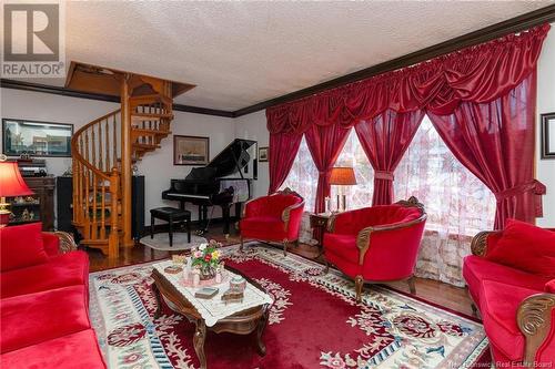 4 Charles Crescent, Rothesay, NB - Indoor Photo Showing Living Room