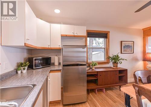 1639 Port Stanton Parkway, Washago, ON - Indoor Photo Showing Kitchen