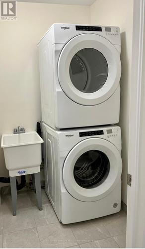 160 Sonoma Lane, Hamilton, ON - Indoor Photo Showing Laundry Room