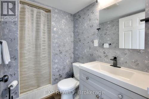 101 - 300 Keats Way, Waterloo, ON - Indoor Photo Showing Bathroom