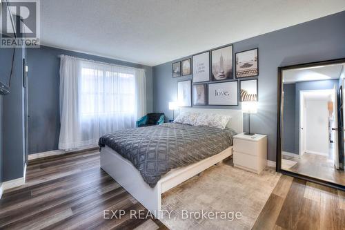 101 - 300 Keats Way, Waterloo, ON - Indoor Photo Showing Bedroom