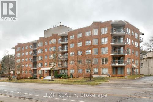 101 - 300 Keats Way, Waterloo, ON - Outdoor With Facade