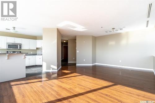 1101 1914 Hamilton Street, Regina, SK - Indoor Photo Showing Kitchen