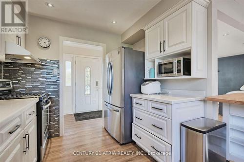 41 Pringle Avenue, Markham, ON - Indoor Photo Showing Kitchen