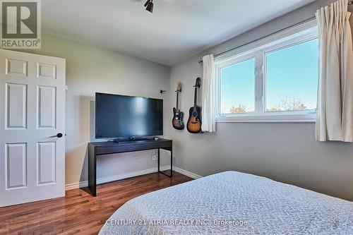 41 Pringle Avenue, Markham, ON - Indoor Photo Showing Bedroom