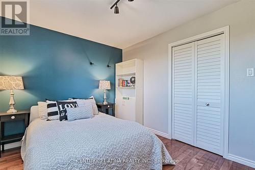 41 Pringle Avenue, Markham, ON - Indoor Photo Showing Bedroom