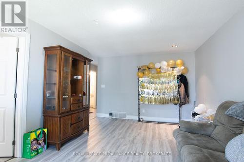 83 Calderwood Drive, Kingston, ON - Indoor Photo Showing Living Room