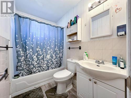 83 Calderwood Drive, Kingston, ON - Indoor Photo Showing Bathroom