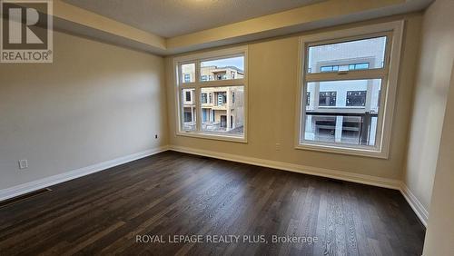 1306 Dempster Lane, Oakville, ON - Indoor Photo Showing Other Room