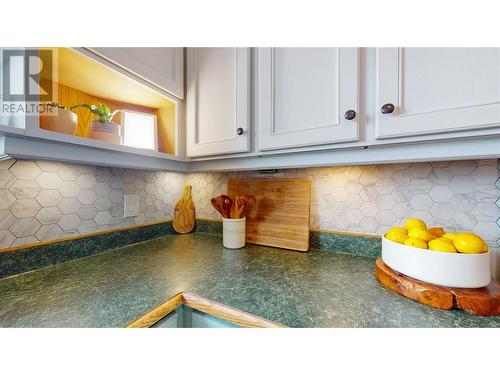 Kitchen - 445 2Nd Avenue, Kimberley, BC - Indoor