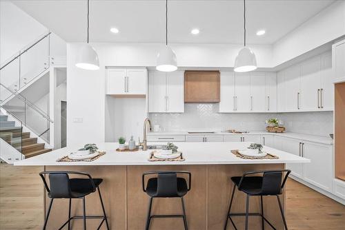 127 Windflower Road, Winnipeg, MB - Indoor Photo Showing Kitchen With Upgraded Kitchen