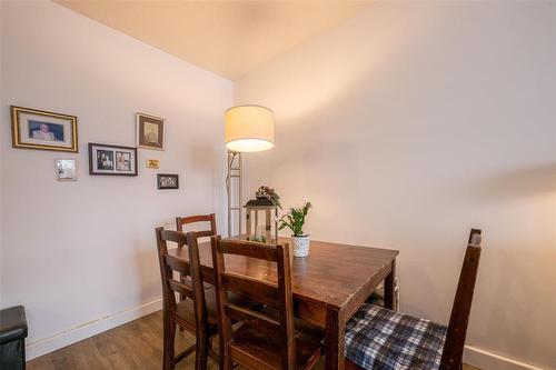 128 130 Quail Ridge Road, Winnipeg, MB - Indoor Photo Showing Dining Room