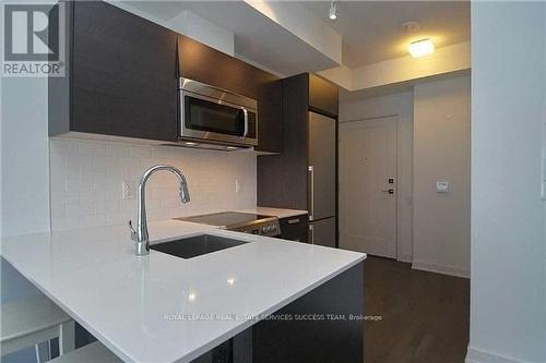 2901 - 57 St Joseph Street, Toronto, ON - Indoor Photo Showing Kitchen With Upgraded Kitchen