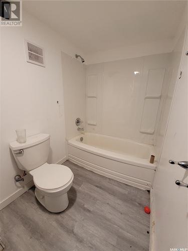 2805 20Th Street W, Saskatoon, SK - Indoor Photo Showing Bathroom