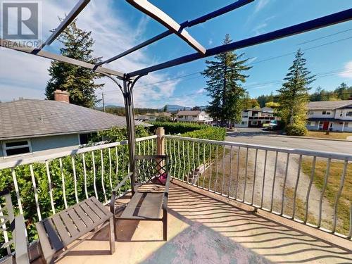 4229 Manson Ave, Powell River, BC - Outdoor