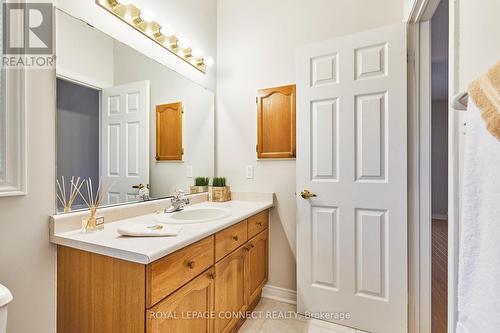 33 Waterbury Crescent, Scugog, ON - Indoor Photo Showing Bathroom