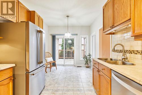 33 Waterbury Crescent, Scugog, ON - Indoor Photo Showing Kitchen With Double Sink