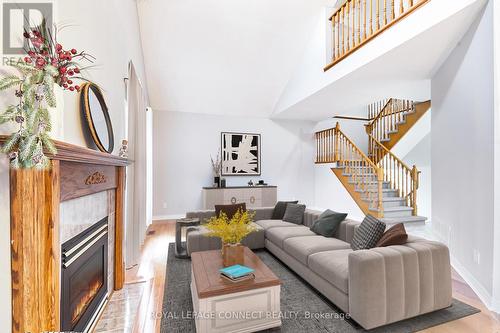 33 Waterbury Crescent, Scugog, ON - Indoor Photo Showing Living Room With Fireplace