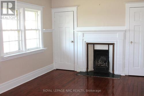 333 Main Street, St. Catharines (439 - Martindale Pond), ON - Indoor Photo Showing Other Room With Fireplace