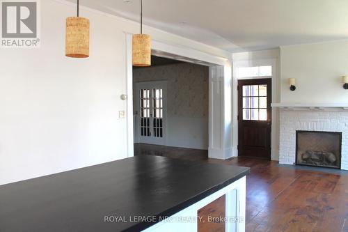 333 Main Street, St. Catharines (439 - Martindale Pond), ON - Indoor Photo Showing Living Room With Fireplace