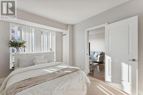 614 - 100 Harrison Garden Boulevard, Toronto, ON - Indoor Photo Showing Bedroom