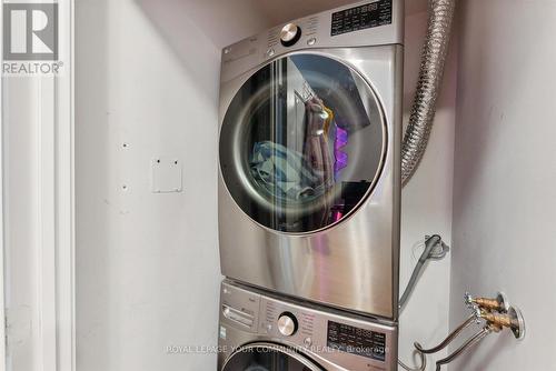 614 - 100 Harrison Garden Boulevard, Toronto, ON - Indoor Photo Showing Laundry Room