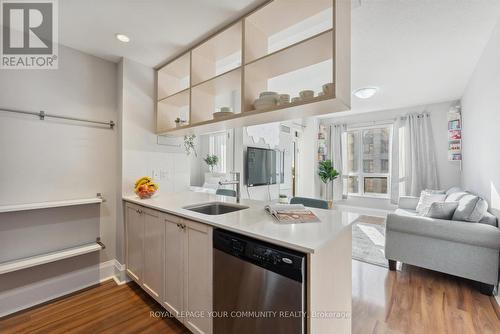 614 - 100 Harrison Garden Boulevard, Toronto, ON - Indoor Photo Showing Kitchen