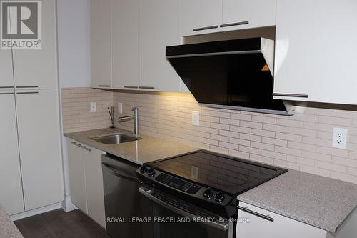 2022 - 70 Roehampton Avenue, Toronto, ON - Indoor Photo Showing Kitchen