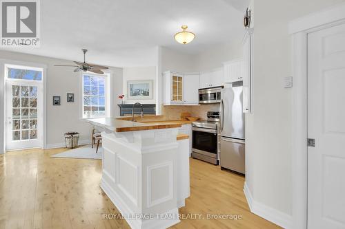 3 - 19 Main Street, Westport, ON - Indoor Photo Showing Kitchen