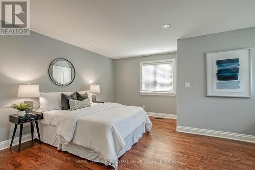 370 Poplar Drive, Oakville, ON - Indoor Photo Showing Bedroom