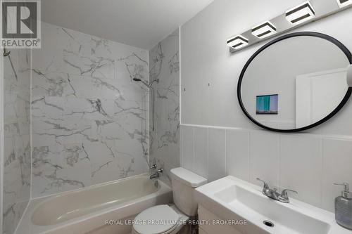 275 Division Street, Kingston (East Of Sir John A. Blvd), ON - Indoor Photo Showing Bathroom