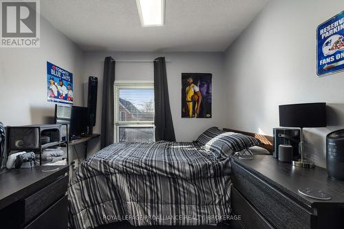 275 Division Street, Kingston (East Of Sir John A. Blvd), ON - Indoor Photo Showing Bedroom