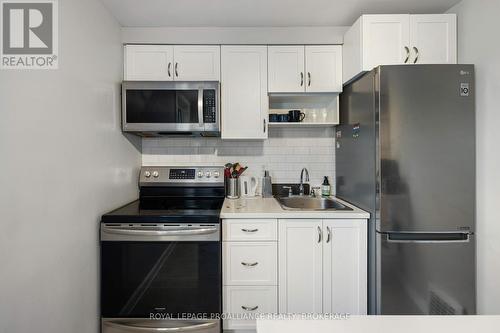 275 Division Street, Kingston (East Of Sir John A. Blvd), ON - Indoor Photo Showing Kitchen