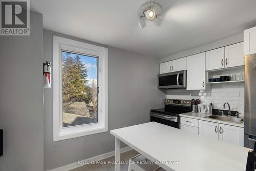 275 Division Street, Kingston (East Of Sir John A. Blvd), ON - Indoor Photo Showing Kitchen