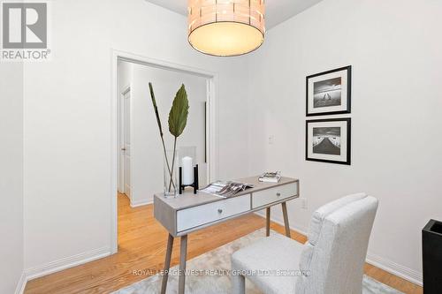 809 - 628 Fleet Street, Toronto, ON - Indoor