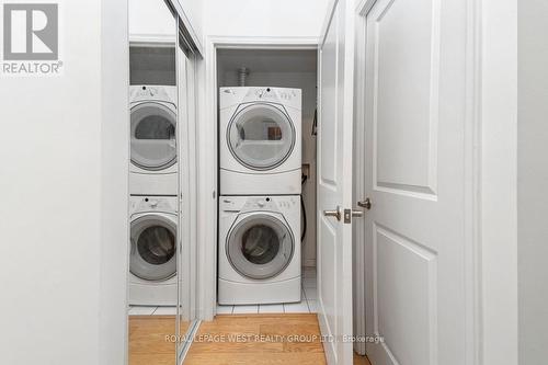 809 - 628 Fleet Street, Toronto, ON - Indoor Photo Showing Laundry Room