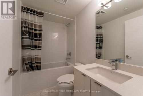 707 - 859 The Queensway, Toronto, ON - Indoor Photo Showing Bathroom