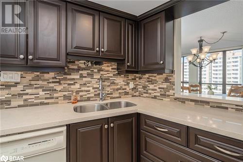 1240 Marlborough Court Unit# 805, Oakville, ON - Indoor Photo Showing Kitchen With Double Sink