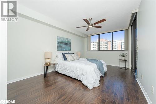 1240 Marlborough Court Unit# 805, Oakville, ON - Indoor Photo Showing Bedroom