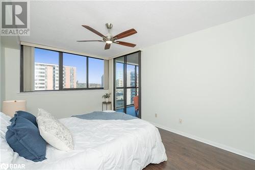 1240 Marlborough Court Unit# 805, Oakville, ON - Indoor Photo Showing Bedroom