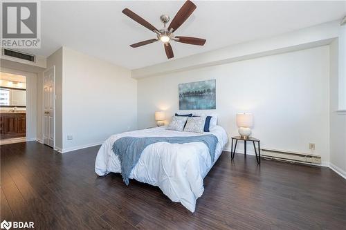 1240 Marlborough Court Unit# 805, Oakville, ON - Indoor Photo Showing Bedroom