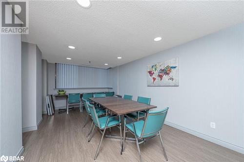 1240 Marlborough Court Unit# 805, Oakville, ON - Indoor Photo Showing Dining Room