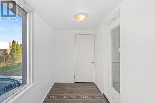 76 Grantham Avenue S, St. Catharines (450 - E. Chester), ON - Indoor Photo Showing Other Room